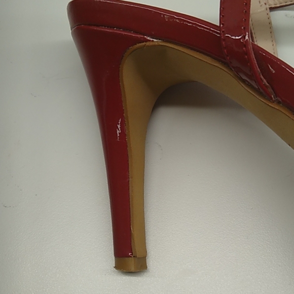 Vince Camuto Spicer Ankle Strap Red Heels 7.5M - Picture 8 of 8